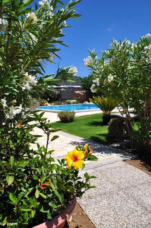 Affittacamere B&B La Villa Dei Graniti Villasimius Exterior photo