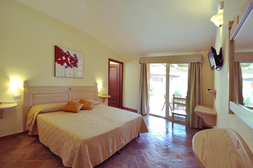 Affittacamere B&B La Villa Dei Graniti Villasimius Room photo