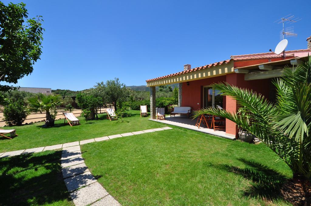 Affittacamere B&B La Villa Dei Graniti Villasimius Exterior photo