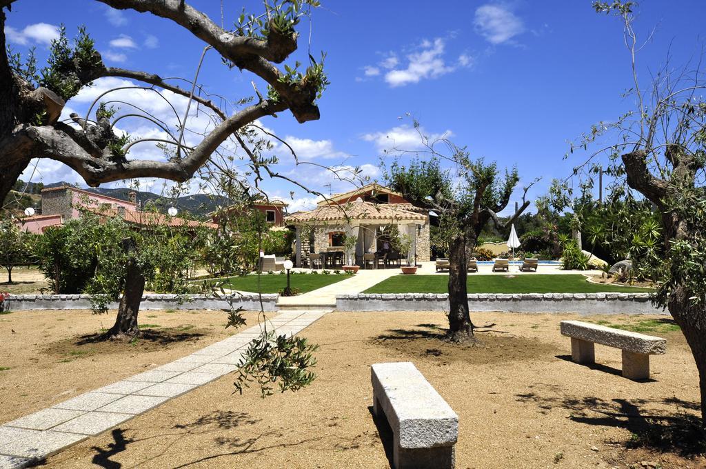 Affittacamere B&B La Villa Dei Graniti Villasimius Exterior photo